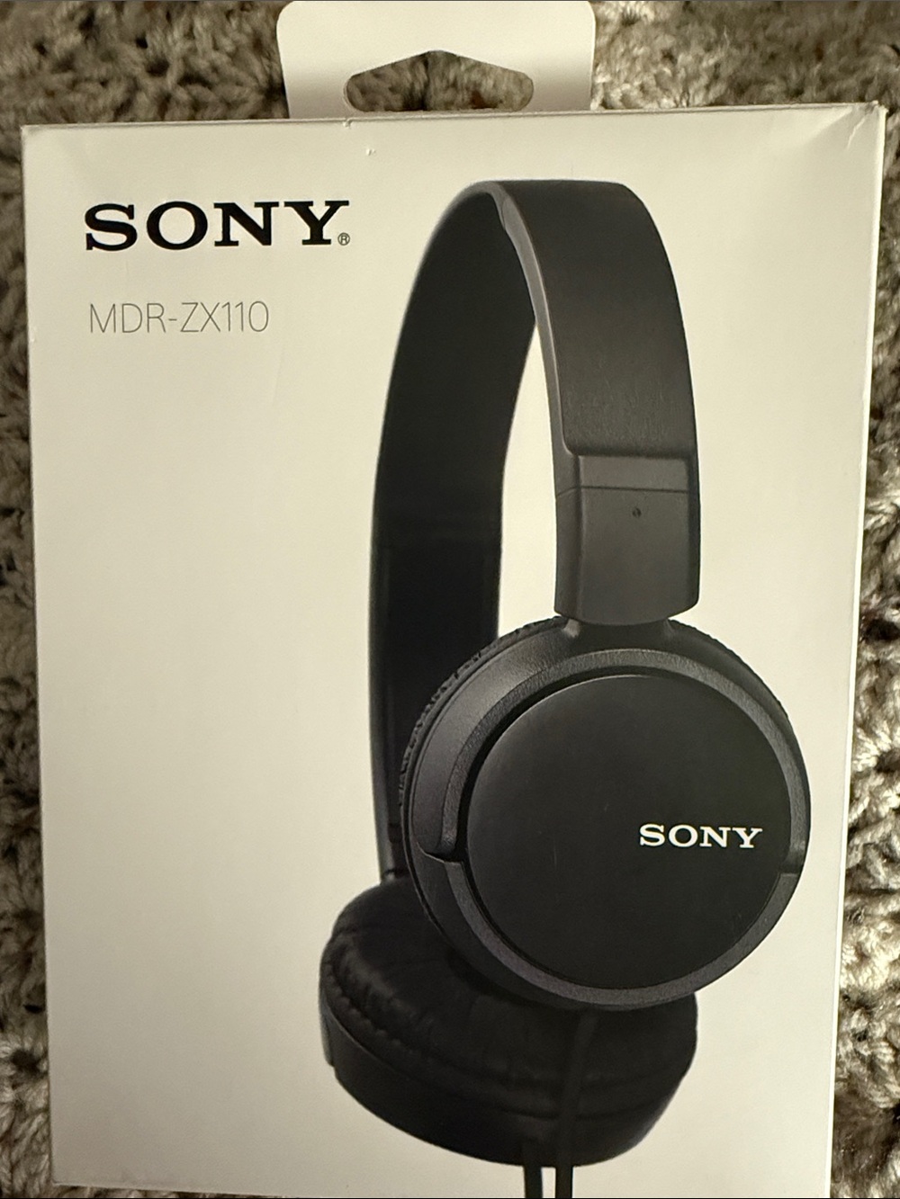 Sony Black On-Ear Wired Headphones MDR-ZX110 Style Like New In Box